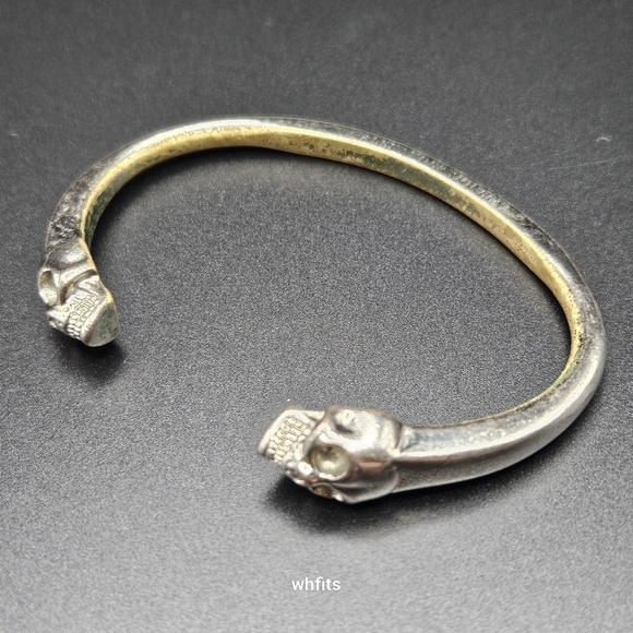 Alexander McQueen Jewelry - Alexander McQueen Double Skull Vintage Metal Bangle